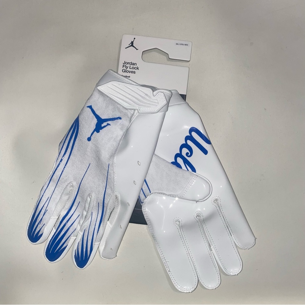 Jordan Fly Lock Gloves - White and Blue